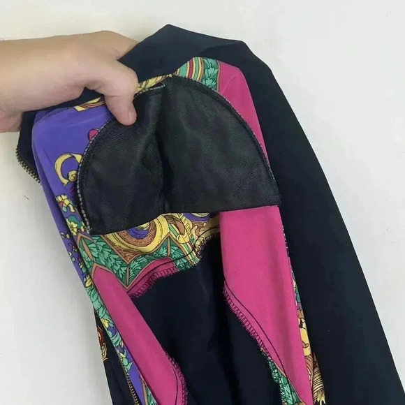 Silver Threads Bold Vintage Inspired Jacket with Baroque Print Made in USA - Picture 6 of 7